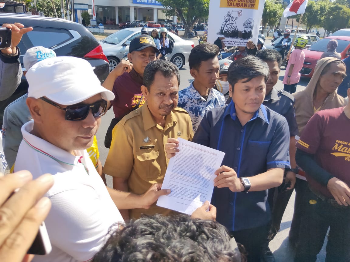 Perjuangkan Revisi UU KPK, Aliansi Penegak Demokrasi Makassar "Geruduk" DPRD Sulsel