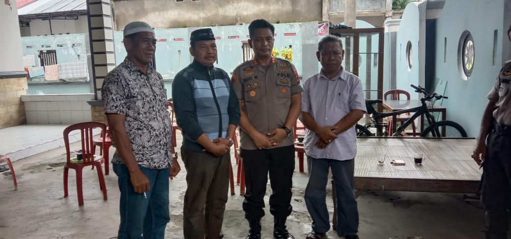 Kapolres Takalar Kunjungi Tokoh Masyarakat di Galesong, Pererat Silaturahmi