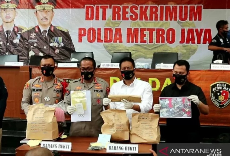 Polisi Amankan Pemuda Yang Mengaku Membunuh Editor Metro TV Yodi Prabowo
