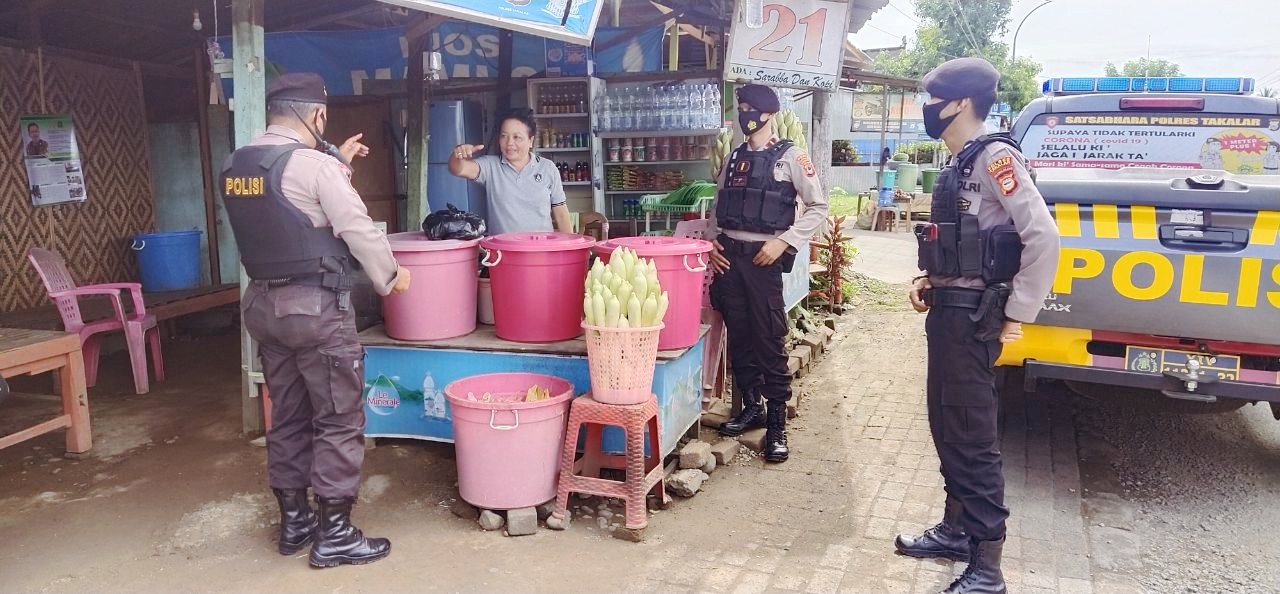 Penjual Jagung Panaikang, Satuan Sabhara Polres Takalar Lakukan Patroli