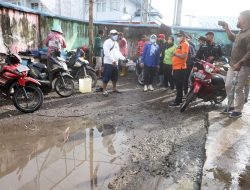 Tinjau Sabtu Bersih Kecamatan Ujung Tanah, Wawali Fatma Minta Perbaikan Jalan Sabutung
