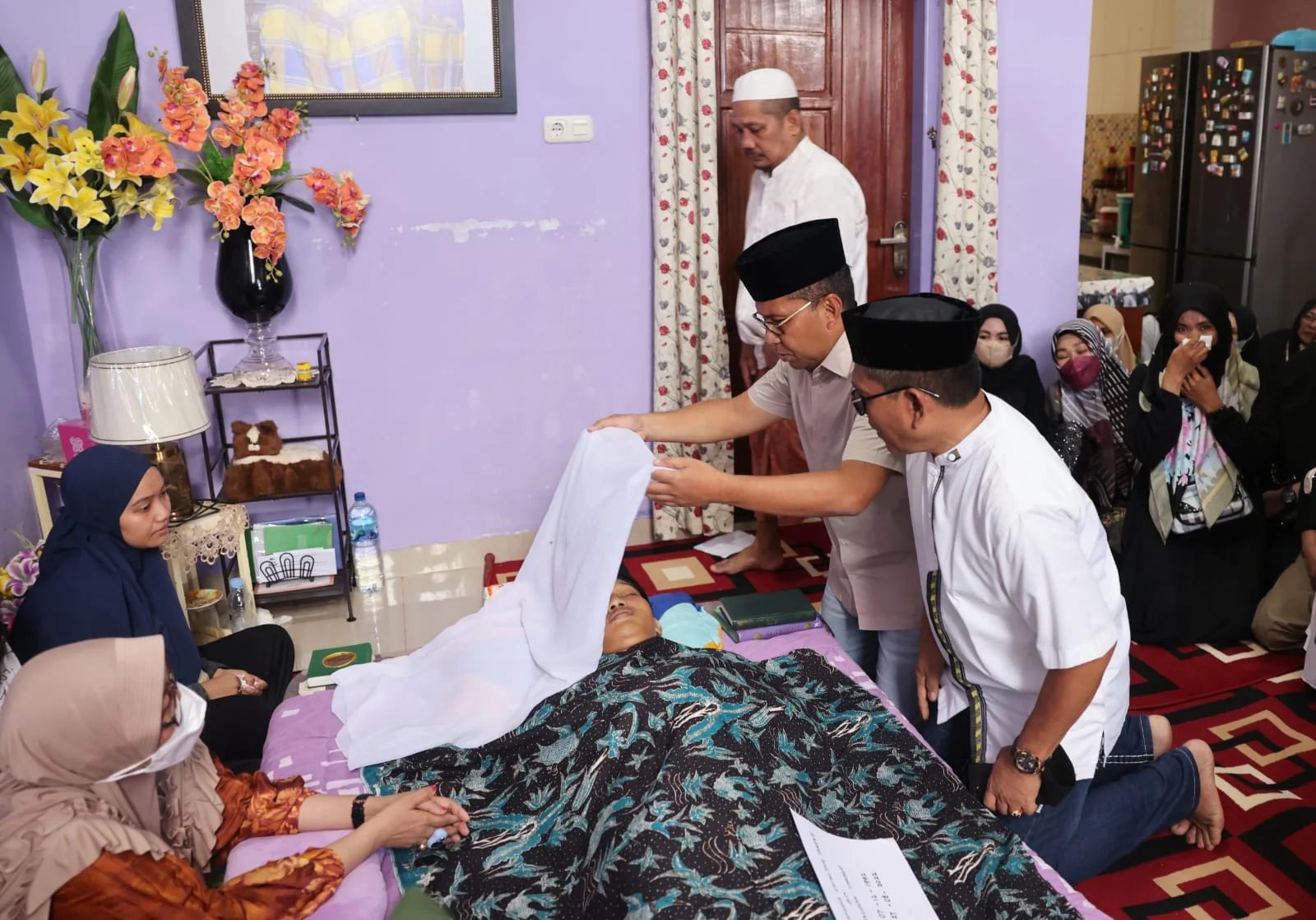 Sekdis Pendidikan Makassar Berduka, Wali Kota Danny Melayat di Rumah Duka