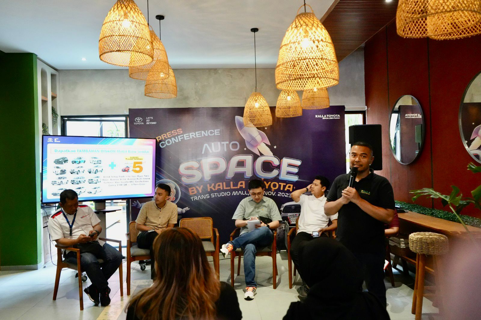 Menangkan Iphone 15 dan Paket Liburan ke Bali di Event Auto Space by Kalla Toyota