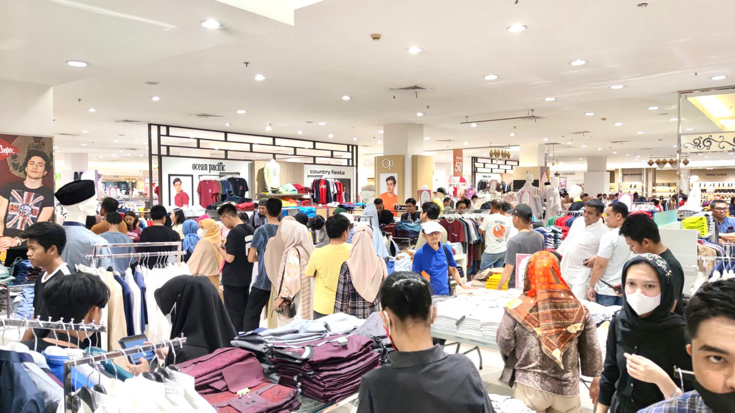 TSM Makassar Hadirkan Diskon hingga 80 Persen di Late Night Shopping