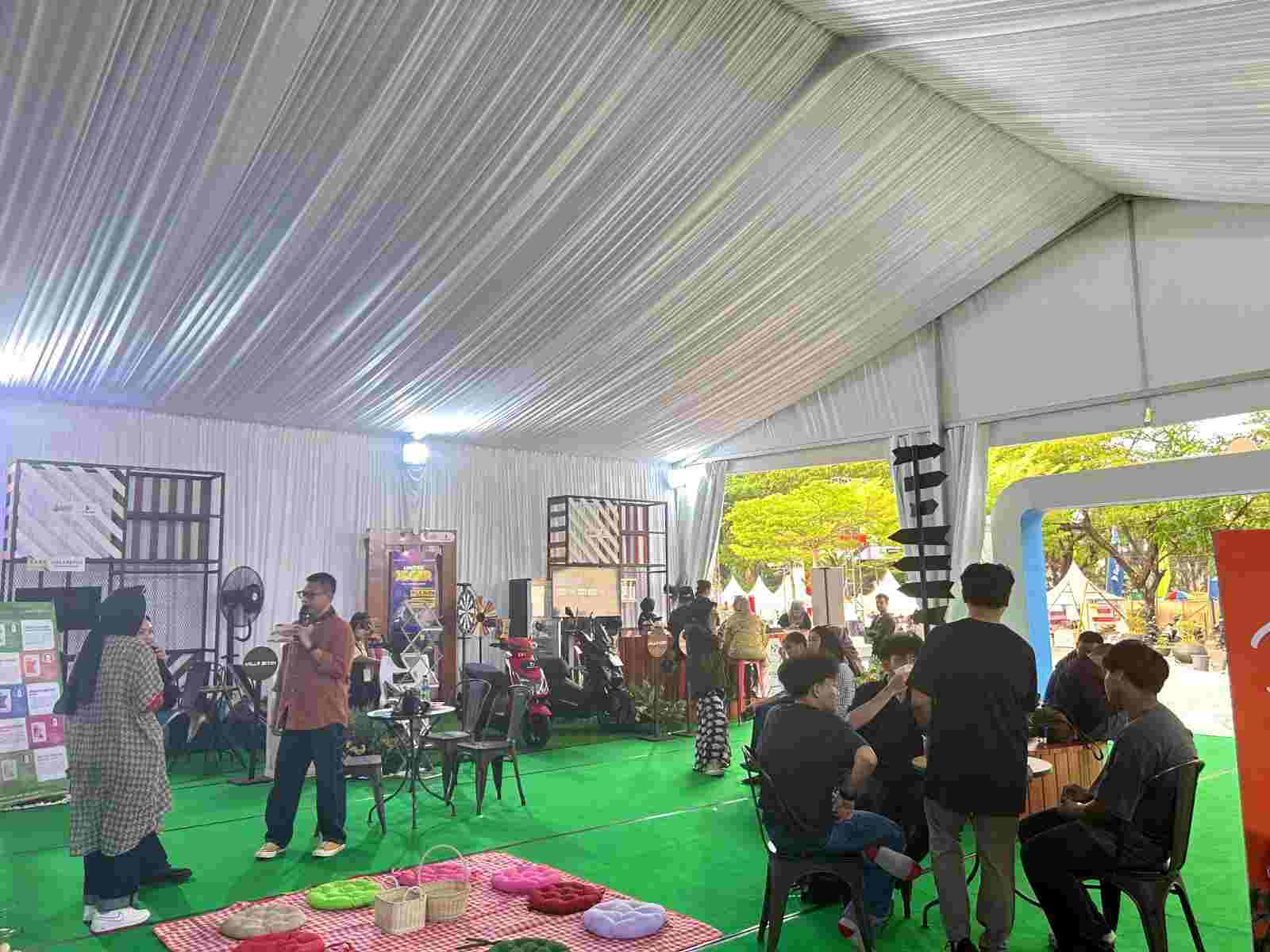 Booth Kalla Land & Property Ikut Meriahkan F8 Beri Promo Spesial