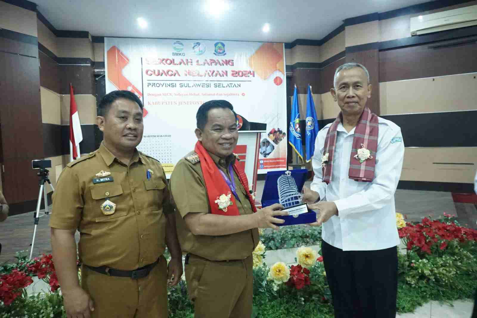 BMKG Makassar Gelar Sekolah Lapang Cuaca Nelayan di Jeneponto
