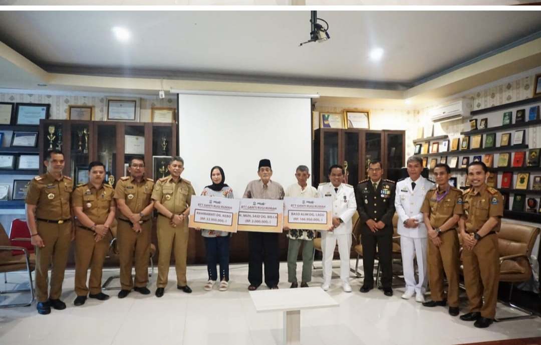 Pemkab Jeneponto Beri Bantuan Bagi Warga Terdampak Runtuhnya Menara Telekomunikasi