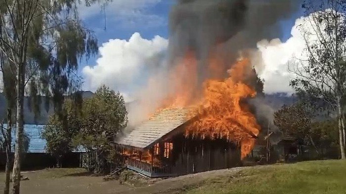 KKB Papua Bakar Sekolah di Okbab, Polisi : Kami Tidak Akan Tinggal Diam