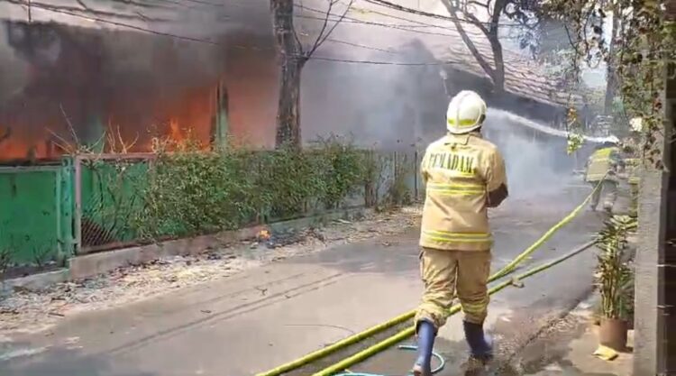 Kebakaran SDN Pondok Bambu 01 Jakarta, Ruang Kelas dan Kantin Hangus