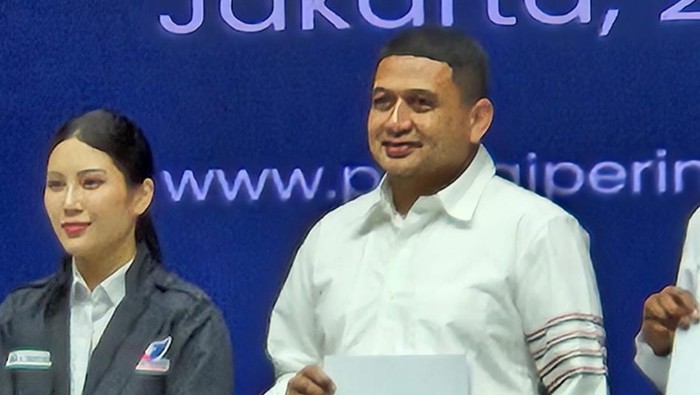 Munafri Arifuddin Saat Menerima Rekomendasi Perindo Untuk Maju Pilwalkot Makassar 2024