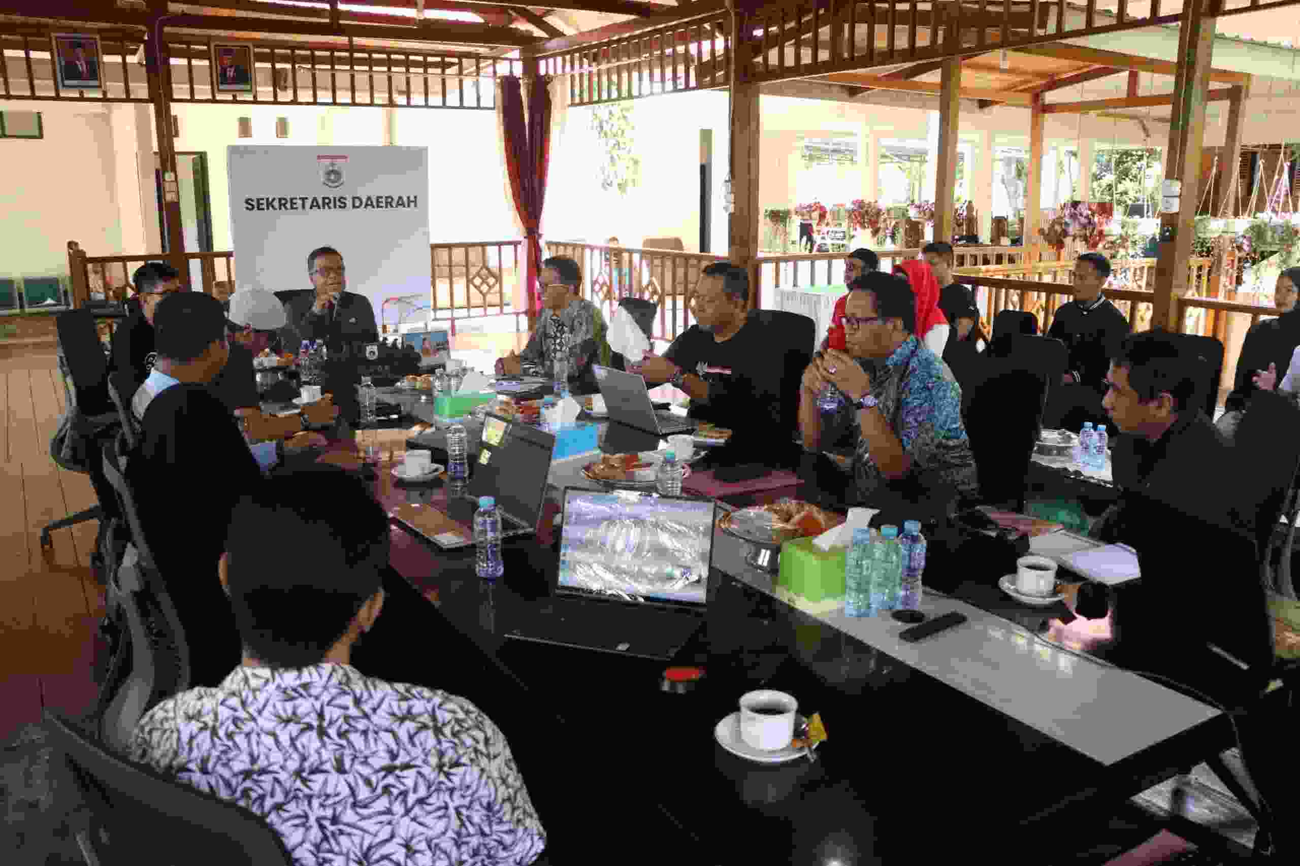 Pemerintah Provinsi Sulawesi Barat Mengumpulkan 12 SKPD Untuk Persiapan Evaluasi Sistem Akuntabilitas Kinerja Instansi Pemerintah (SAKIP)