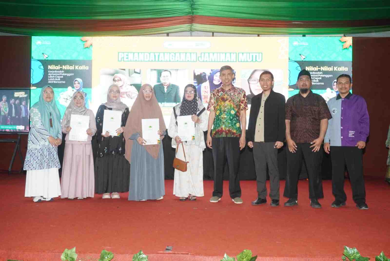 Penandatanganan Jaminan Mutu Sekolah Islam Athirah Bukit Baruga Makassar