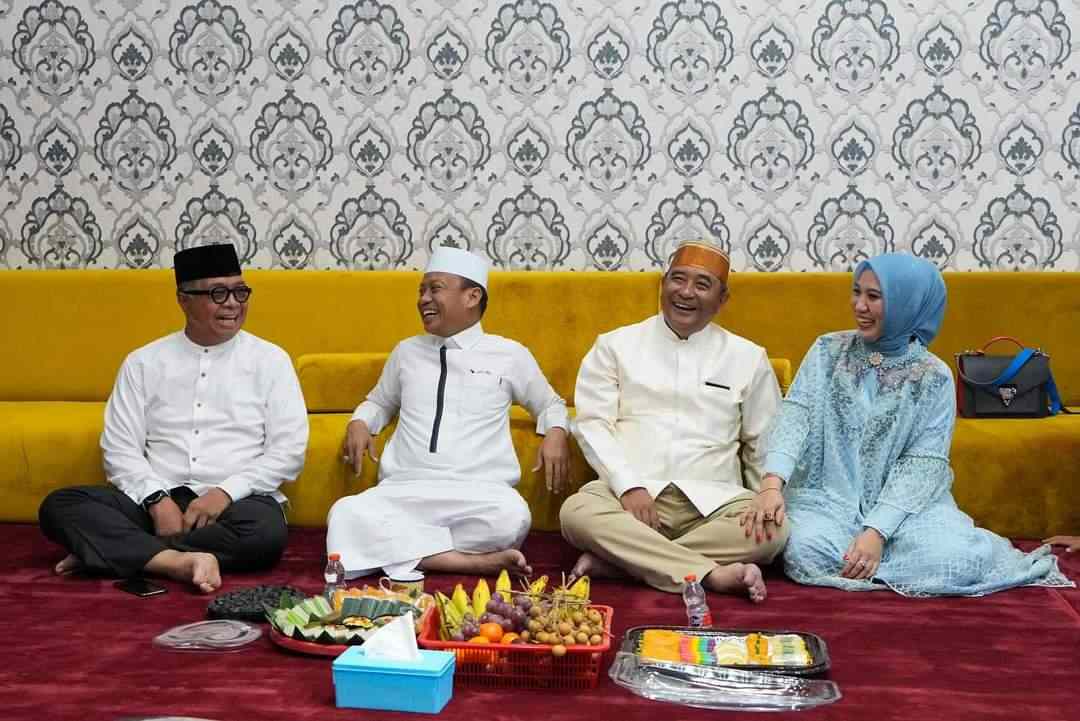 Pj Gubernur Sulbar Hadiri Haul Akbar Ke-23 & Ke-37 di Ponpes Nurusalam