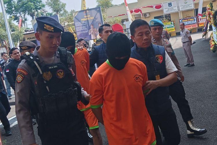 Polres Cianjur Amankan Dua Pelaku Sindikat Internasional Penyelundupan Sepeda Motor Ke Afrika Selatan