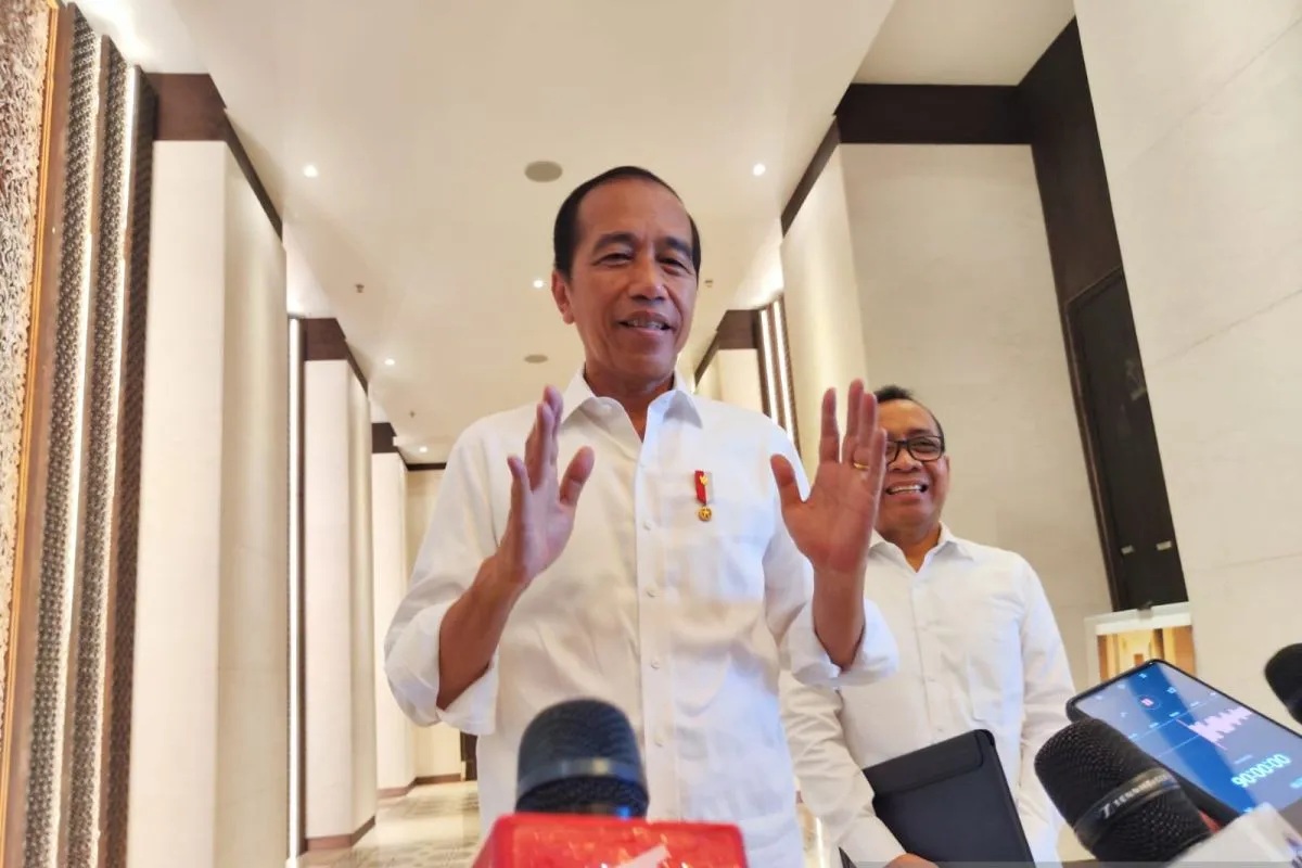 Presiden Joko Widodo Saat Memberikan Keterangan Pers di IKN