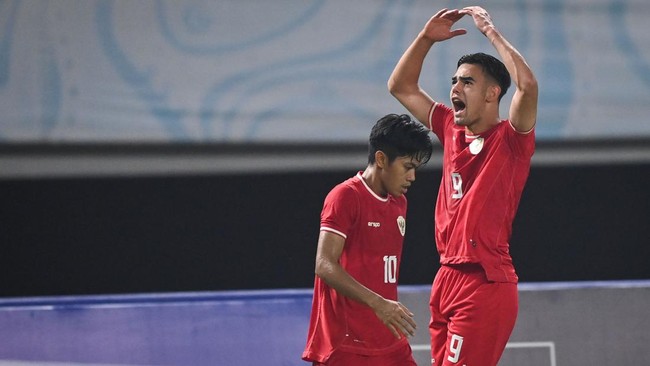 Selebrasi Jens Raven Usai Cetak Gol Ke Gawang Thailand di Final Piala AFF U 19 2024