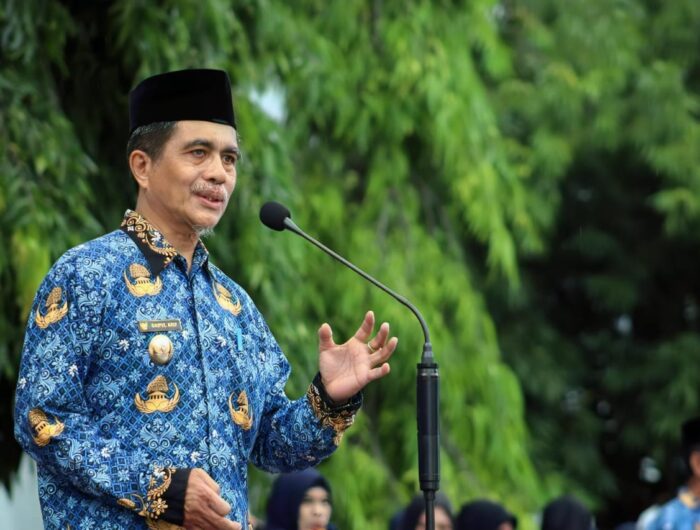 Wabup Selayar Saiful Arif Saat Jadi Inspektur Upacara Untuk Peringati Hari Kesadaran Nasional