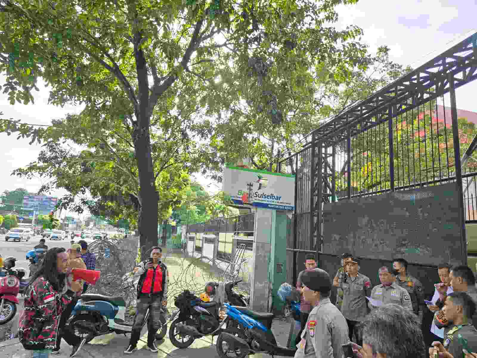 Unjuk Rasa Kompi Sulsel di DPRD Sulsel, Tuntut Masalah Pendidikan