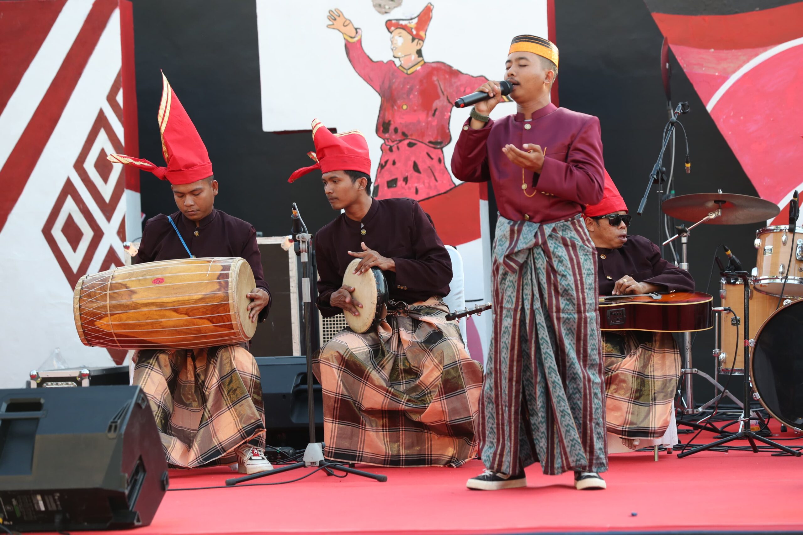 Festival KIM Makassar Tampilkan Musik To Riolo Dari Sanggar Lentera Art