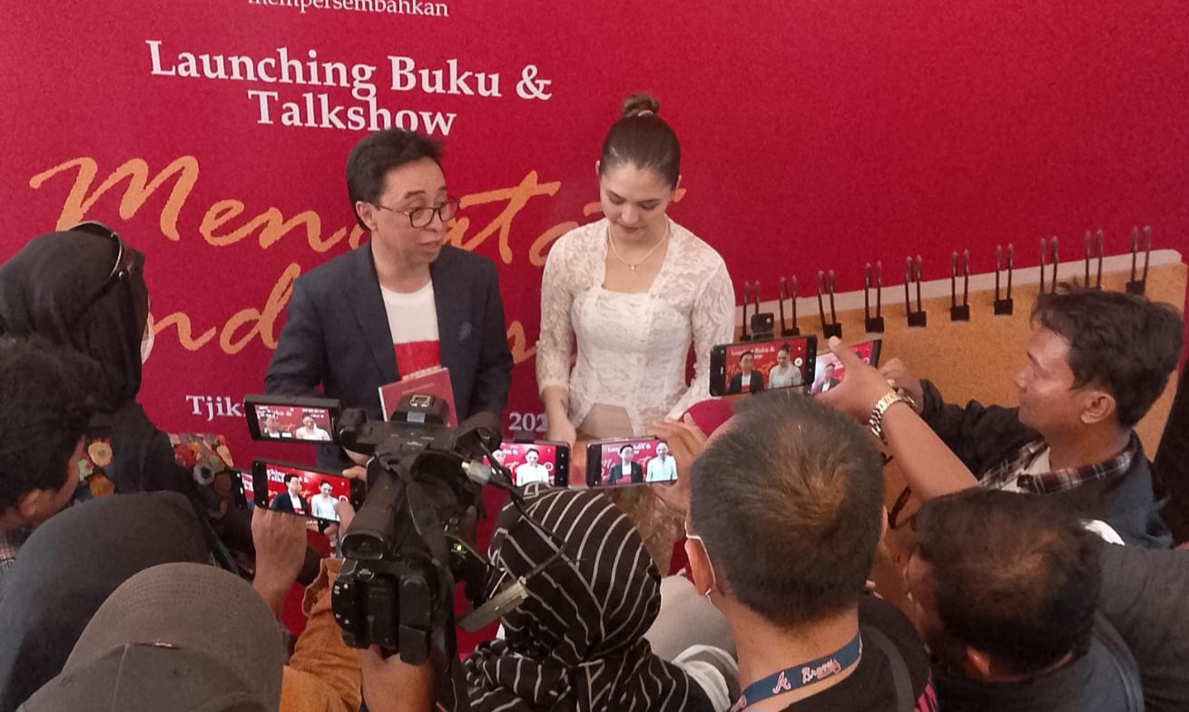 Rumah Mencatat Indonesia (RMI) mengemas kerjasama dengan kelompok musik J-lo and Friends dalam mempromosikan lagu dan musik keroncong sebagai warisan budaya Indonesia, terutama dikalangan generasi milienal. (Ist)
