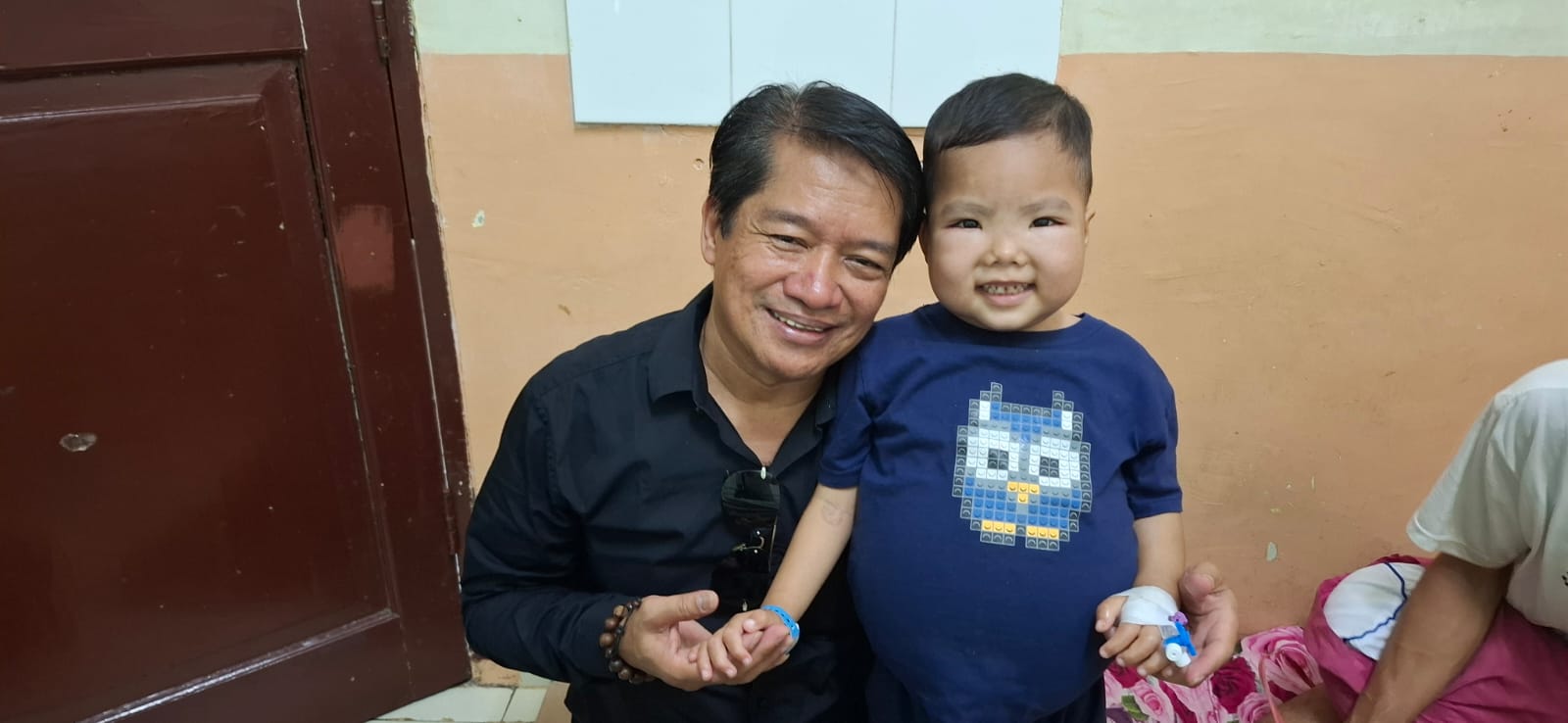 Kadinkes Sulbar Kunjungi Athala Dwi Putra di RS Wahidin Makassar