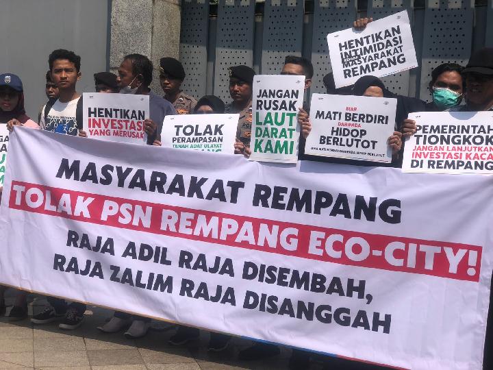 Masyarakat Pulau Rempang Gelar Aksi Penolakan Proyek Pembangunan Rempang Eco City