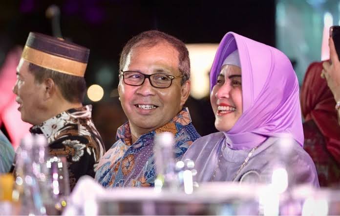 Pilwalkot Makassar: Indira Yusuf Ismail Dampingi Suami Sebelum Mendaftar ke KPU
