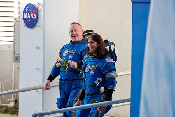 NASA: Dua Astronot yang Terdampar Baru Bisa Kembali Februari 2025