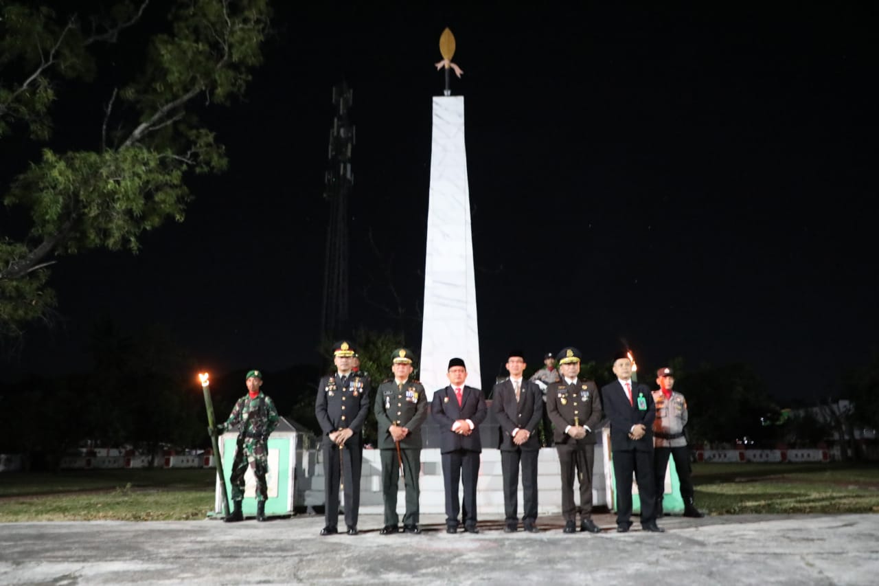 PJ Bupati Bantaeng Andi Abubakar Pimpin Apel Kehormatan dan Renungan Suci Menjelang HUT RI ke 79