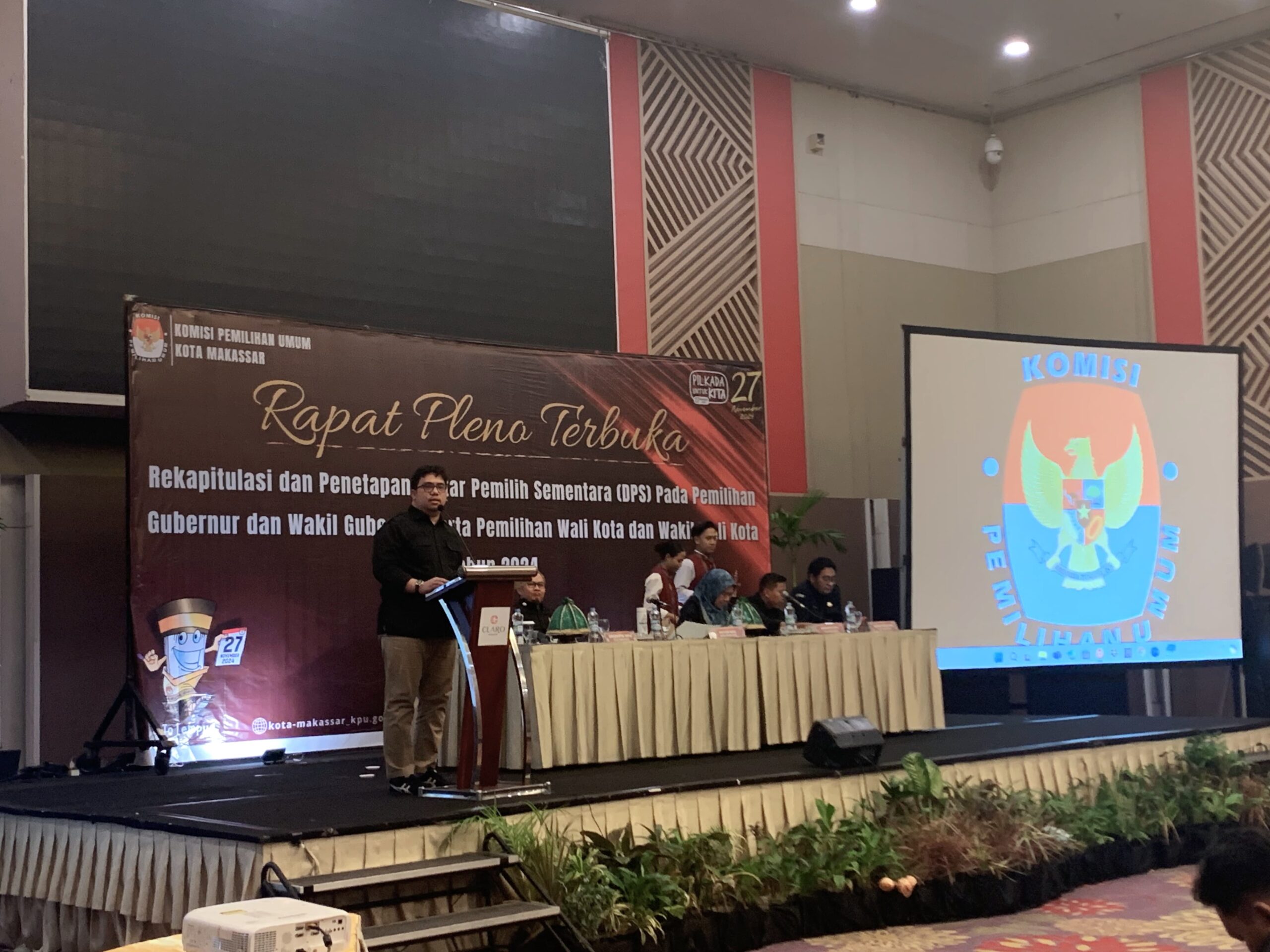 Rapat Pleno Terbuka KPU Makassar Bahas Rekapitulasi dan Penetapan DPS