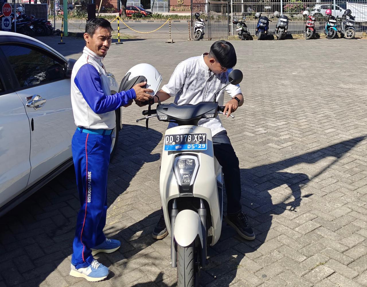 Sepeda Motor Listrik. (Ist)