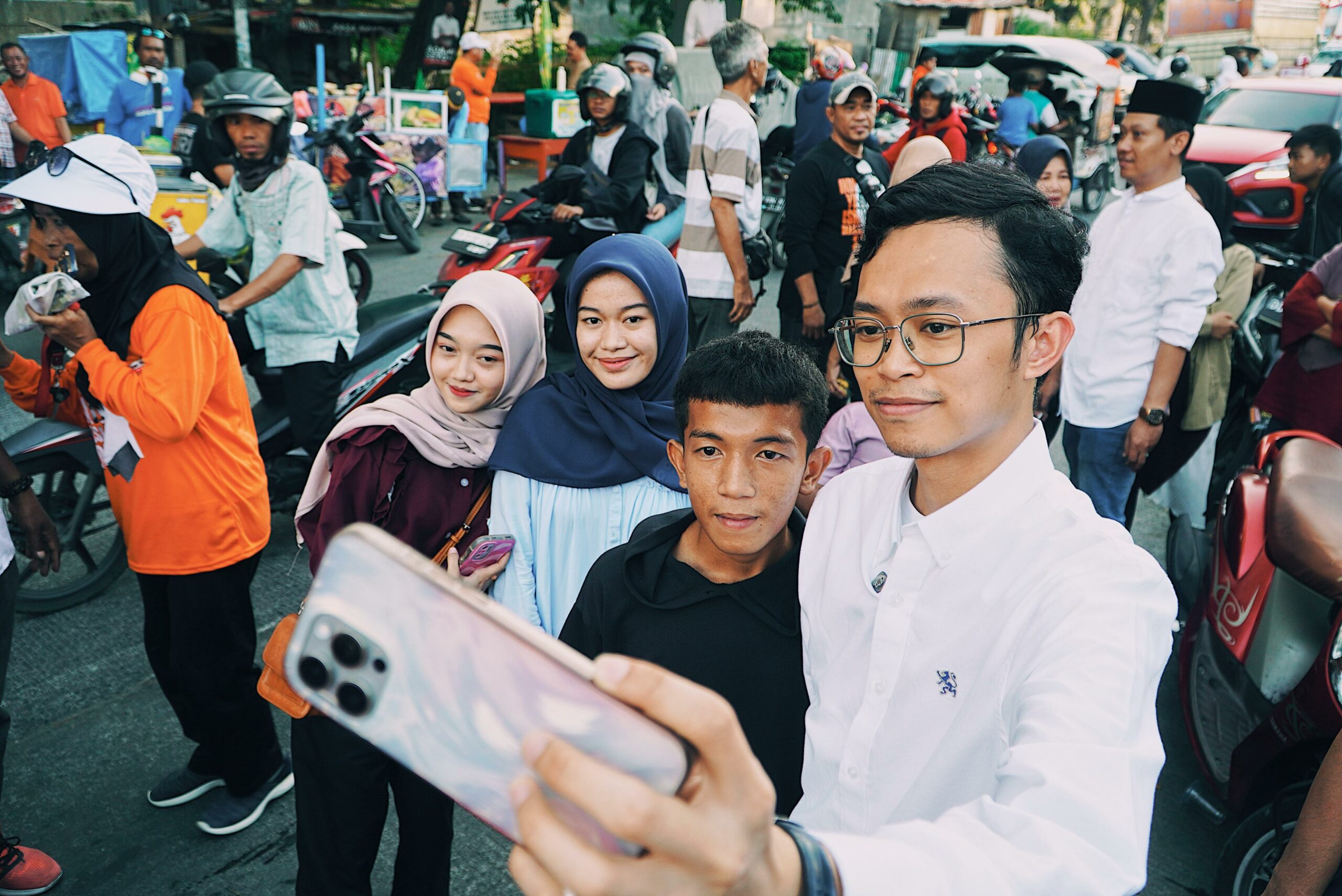 Ilham Ari Fauzi: Simbol Keterwakilan Gen Z di Pilwalkot Makassar