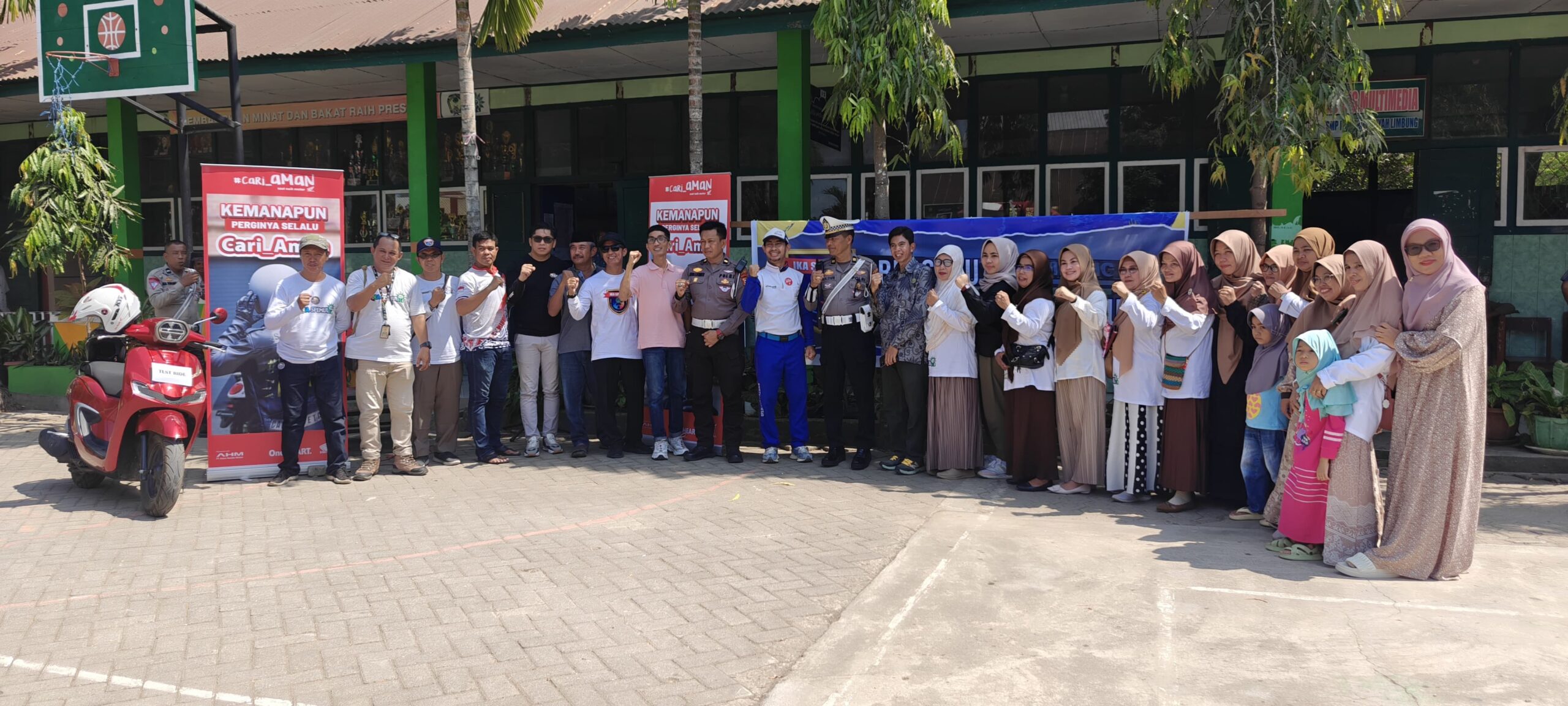 Asmo Sulsel Hadirkan Edukasi Safety Riding di SMP Muhammadiyah Limbung