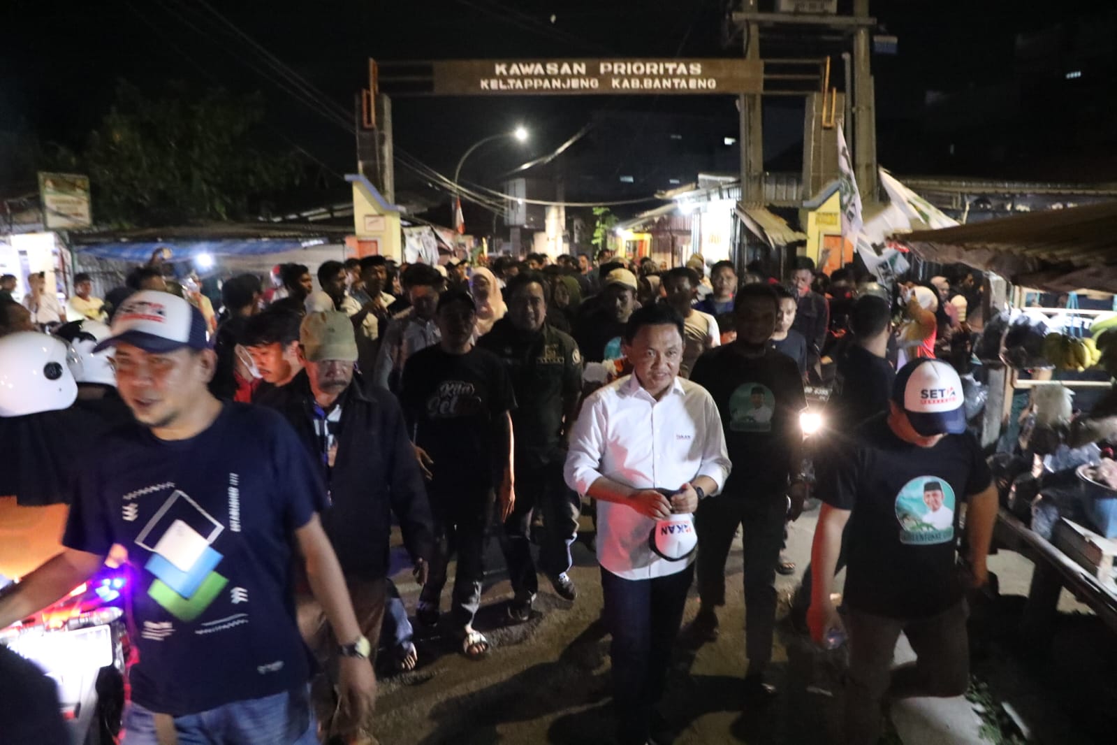 Deklarasi Dukungan Ilham Azikin Kanita Kahfi di Pilkada Bantaeng