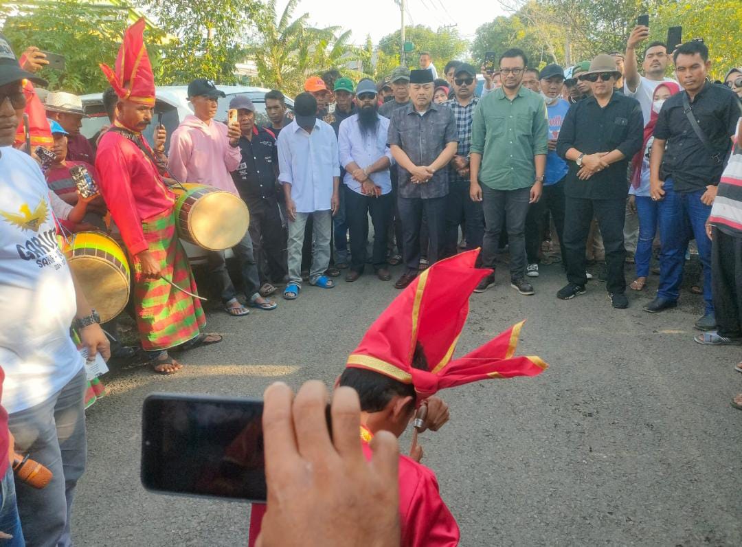 Paslon Sarif-Qalby Tawarkan Pakaian Sekolah Gratis dan Pengadaan Alsintan