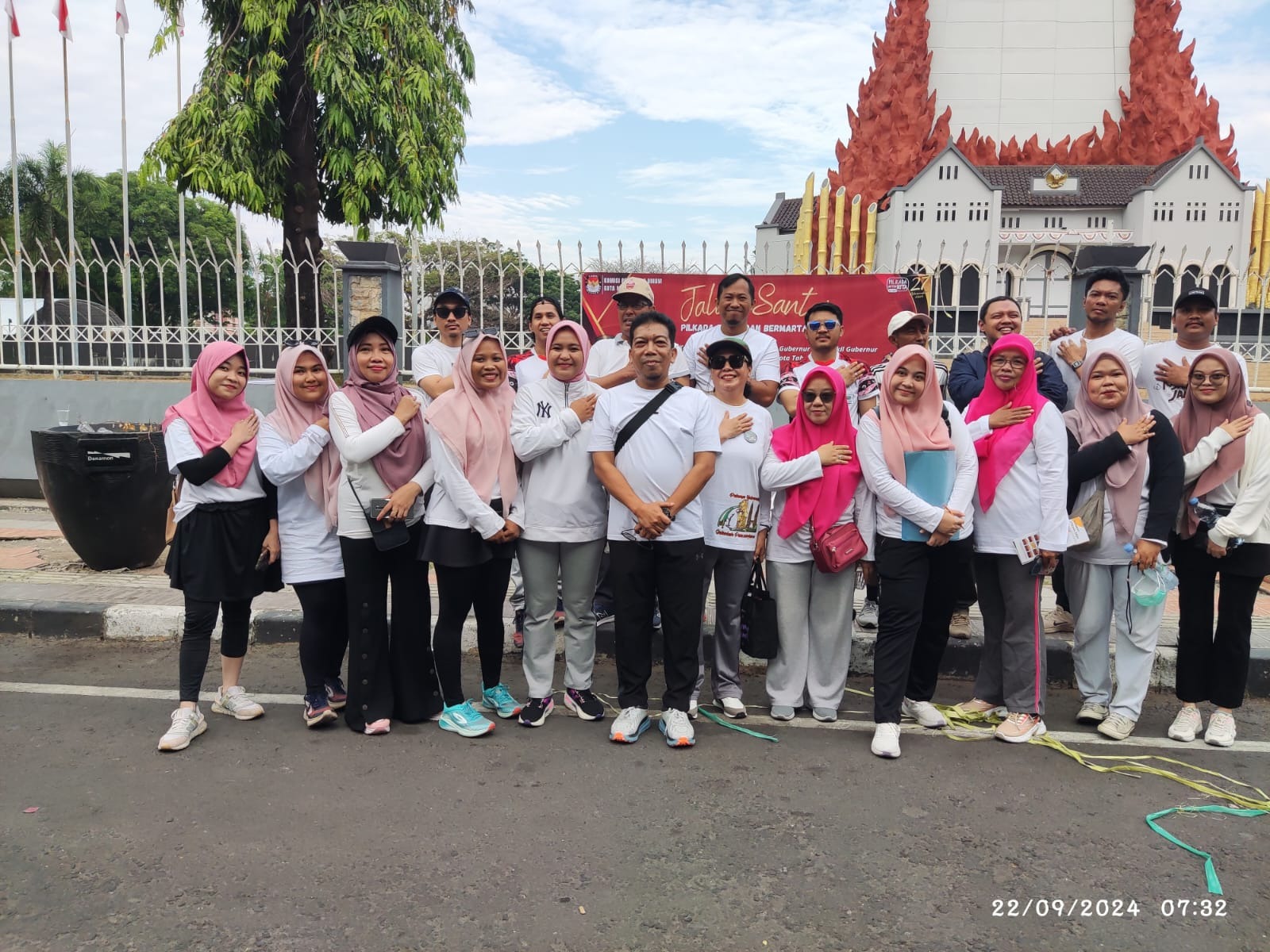 KPU Makassar Gelar Jalan Santai : Rangkaian Awal Deklarasi Pilkada 2024