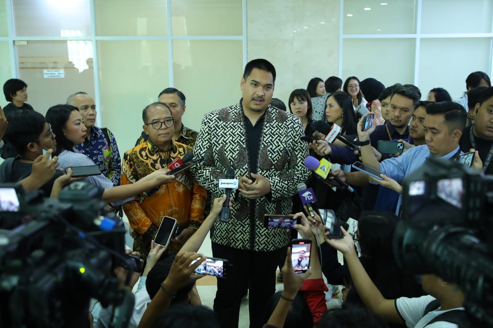 Menpora: Pemerintah Pusat Tidak Terlibat Tentukan Tuan Rumah PON