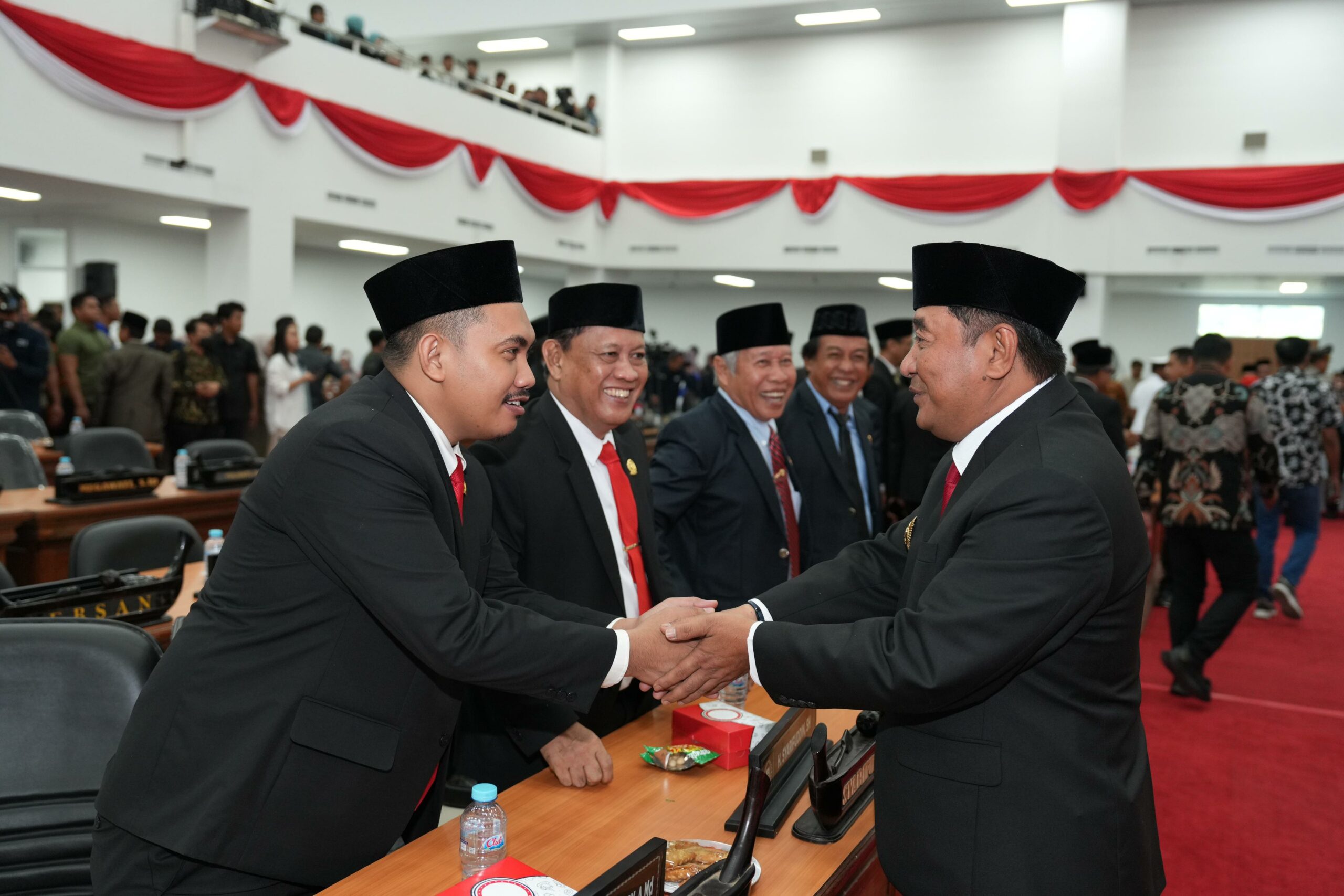 PJ Gubernur Bahtiar Saat Menghadiri Pelantikan Anggota DPRD Sulbar