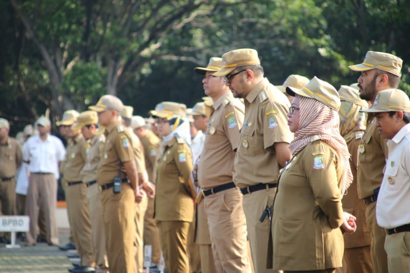 Pegawai Aparatur Sipil Negara Saat Apel Pagi