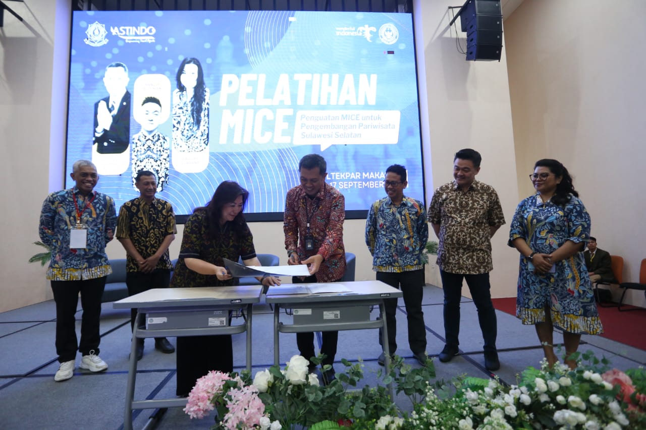 Penandatanganan Kerjasama ASTINDO dan Poltekpar Makassar Dalam Rangka Pelatihan MICE Untuk Tingkatkan Kompetensi Pariwisata