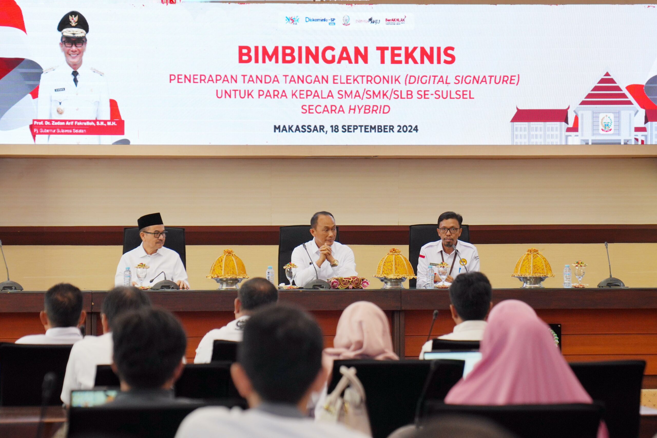 Pj Gubernur Sulsel Apresiasi Inisiatif Kominfo dan Disdik untuk Bimtek Tanda Tangan Elektronik