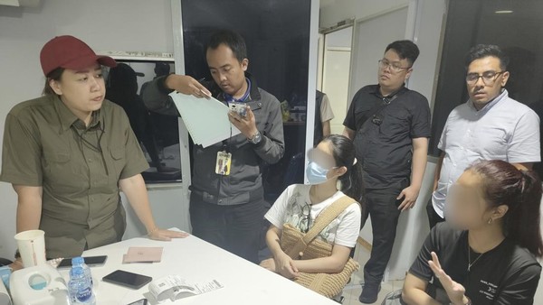 Former Philippine Mayor Alice Guo Arrested in Tangerang Indonesia Over Money Laundering Charges