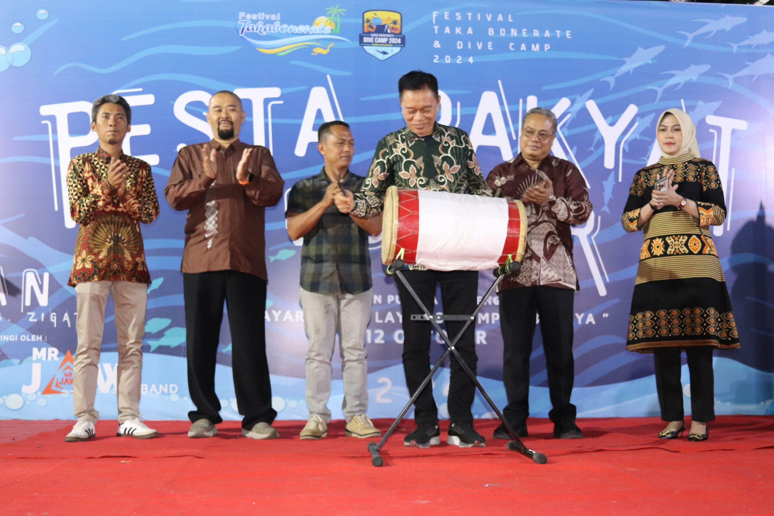 Acara Pembukaan Acara Pesta Rakyat dan Festival UMKM di Kabupaten Kepulauan Selayar