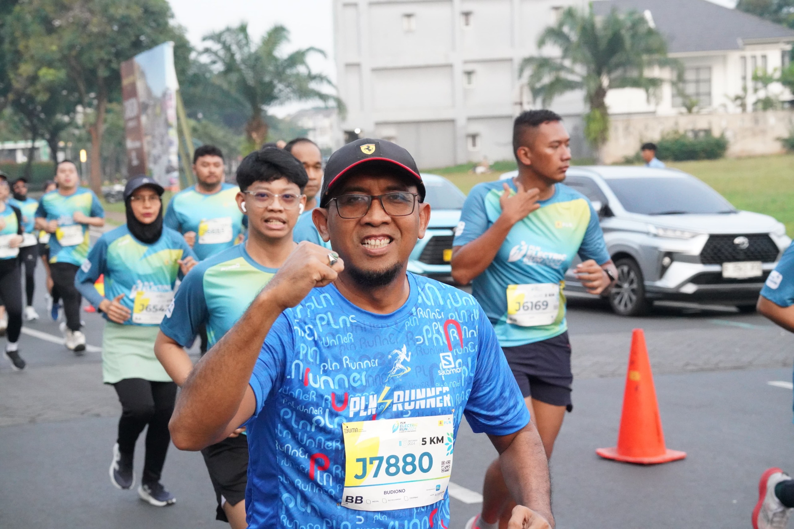 Atlet Lari Sulsel Raih Podium di PLN Electric Run 2024