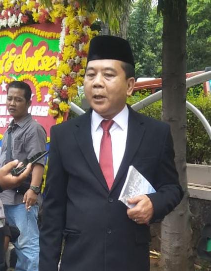 Camat Bekasi Barat Kota Bekasi Ridwan AS