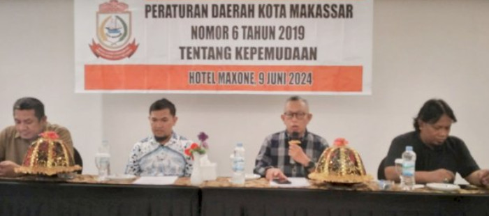FireShot Capture 590 Azwar Dorong Pemuda Makassar Berperan dalam Pembangunan 700x310