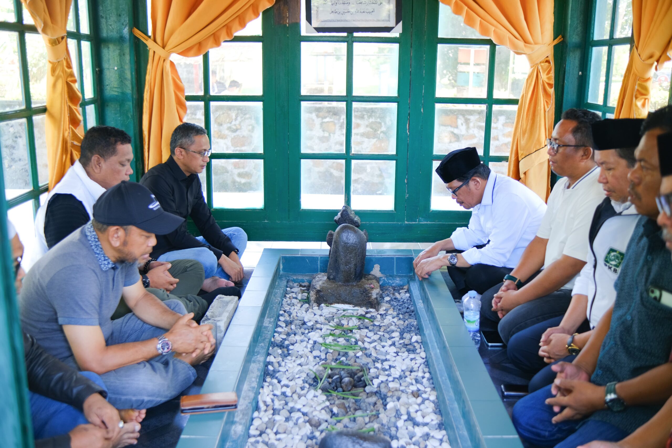 Kunjungan Azhar ke Lutra: Ziarah Makam Datu’ Luwu hingga Silaturahmi di Pesantren