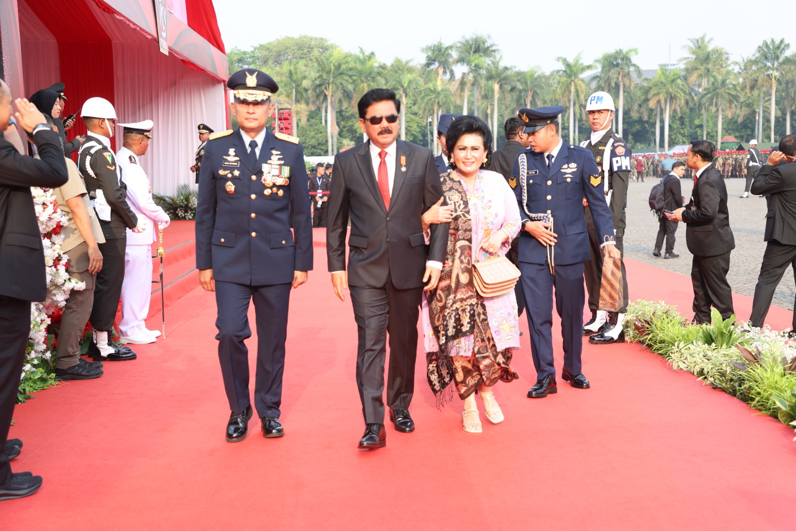 Menkopolhukam Hadi Tjahjanto Saat Menghadiri HUT TNI Ke 79 di Monas