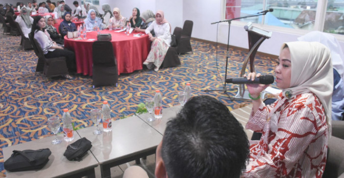 Nunung Dasniar Ajak Warga Kelola Persampahan Dengan Baik