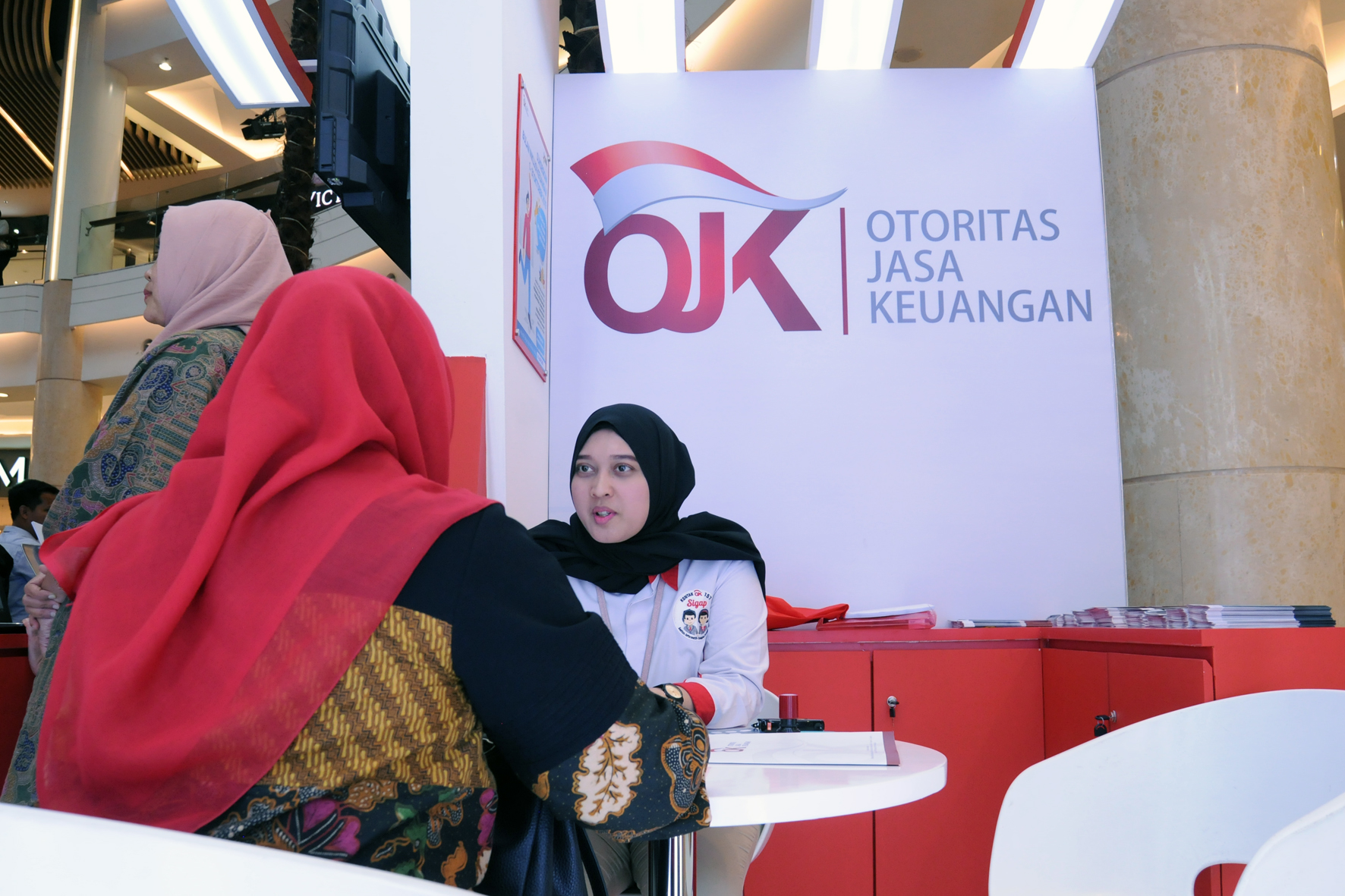 OJK Sebut Stabilitas Layanan Keuangan Negara Terjaga Meski Kebijakan Moneter Diperlonggar